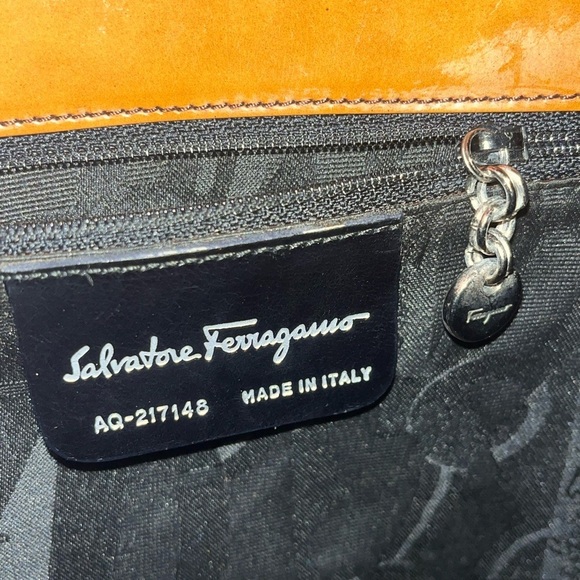 Salvatore Ferragamo Brown Ombré Leather Shoulder Bag -AQ-217148 Rare, Italy - Picture 7 of 14